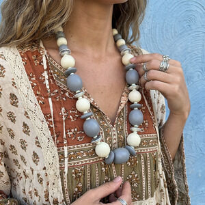 Chunky Beaded Necklace Gray Silver & Cream 24" Vintage Retro Boho Style 1980s